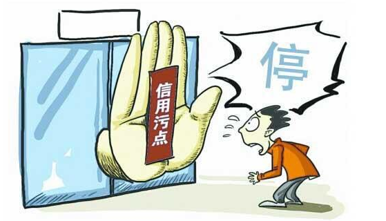 首批加征145%关税货物抵美，美国港口一片冷清！商品贵了，特朗普喊话：少买点！可以暂时不用交关税